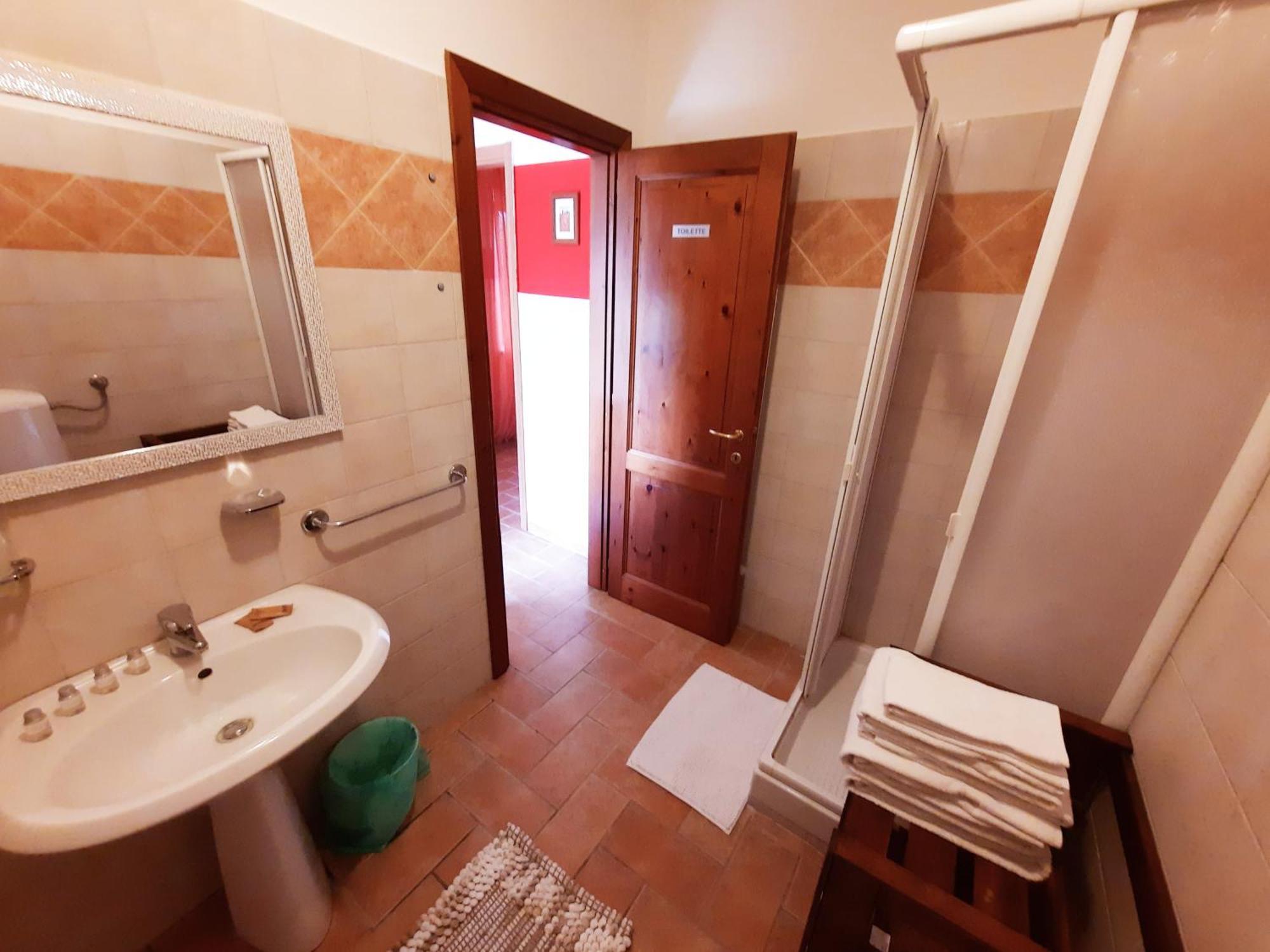 Leonaerdo Guests House Apartment Panicale Ruang foto