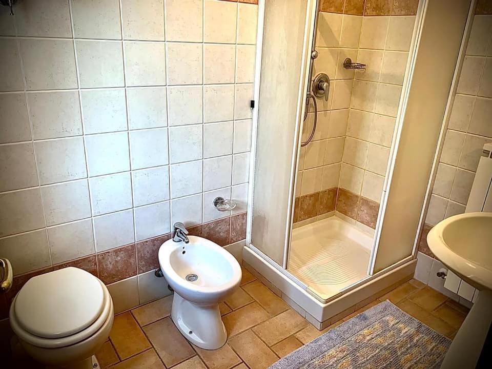Leonaerdo Guests House Apartment Panicale Ruang foto